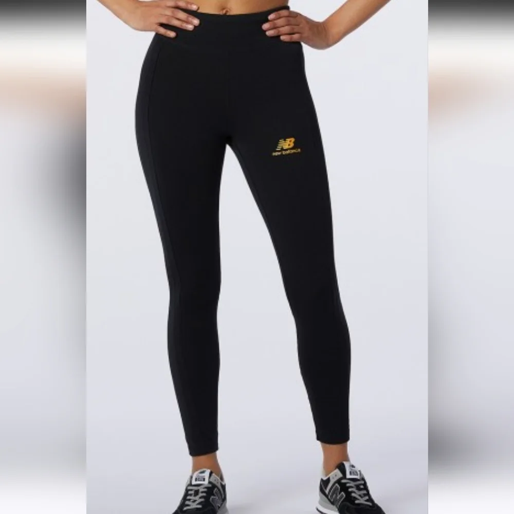 New Balance Ladies M Black Leggings - Picture 1 of 2
